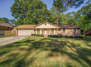 40 Fairfield Dr, Ellenwood, GA