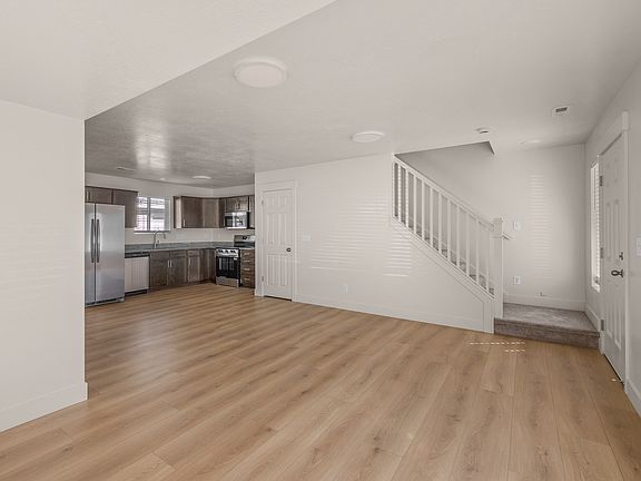5th image of 4411 S Garden Dr E #D