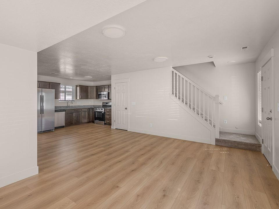 1st image of 4411 S Garden Dr APT D