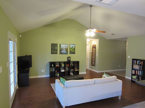 5th image of 2226 Chattooga Dr