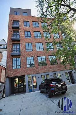 Rented by Premier Metro Realty Corp | media 31