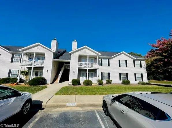 7133 W Friendly Ave APT D, Greensboro, NC 27410