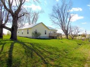 866 Magness Rd, Smithville, TN 37166