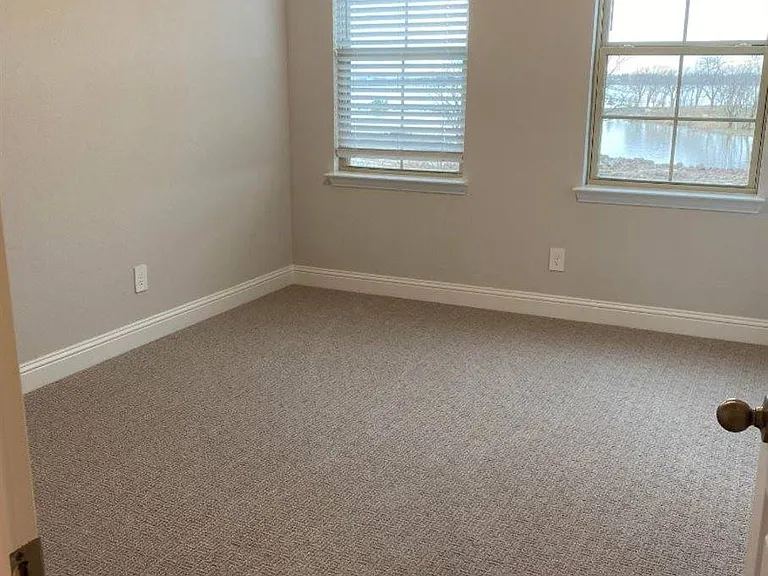 7833 Sunset Blvd — Photo 23