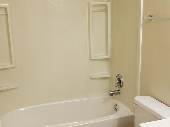 4th image of 1875 Tall Oaks Dr #34
