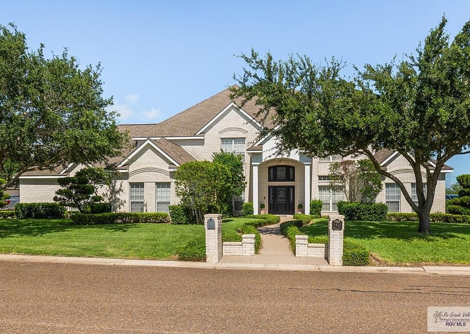 1st image of 3422 Pebble Beach Dr