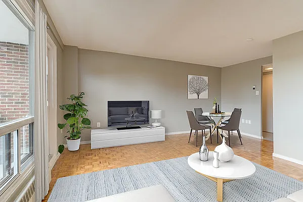 2840 Baycrest Drive — Photo 4