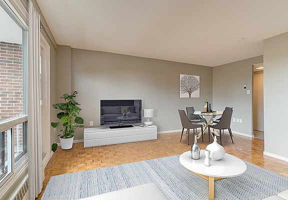 4th image of 2840 Baycrest Dr