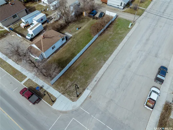 421 MAIN Street, Biggar, SK S0K 0M0
