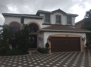 16276 SW 43rd Ter, Miami, FL 33185