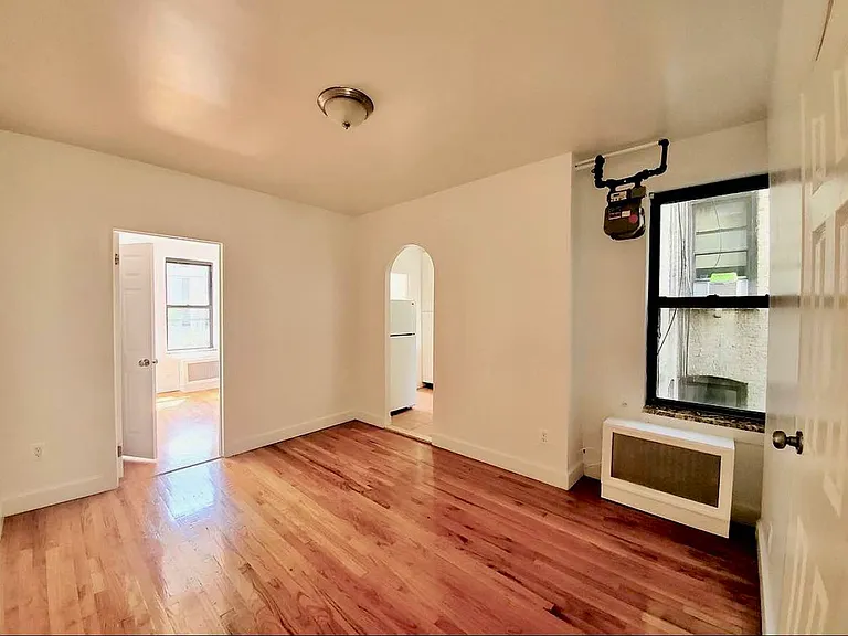 173 E 101st St #4 — Photo 3