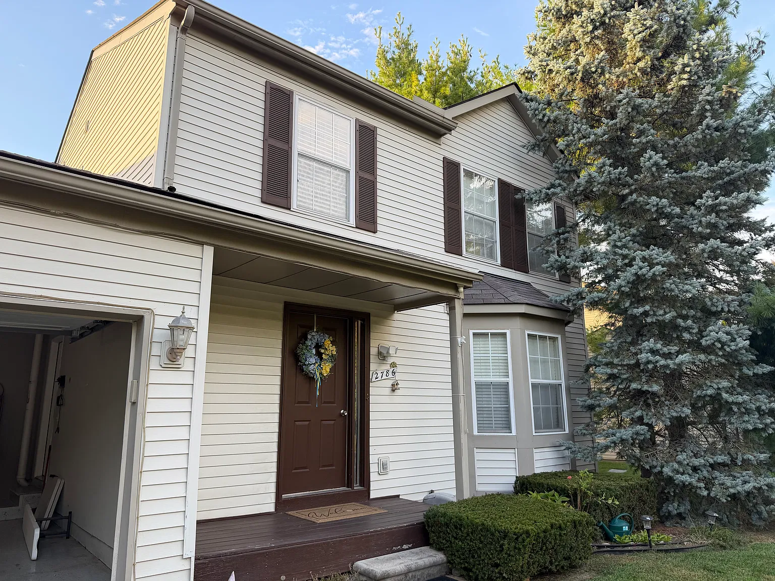 3 bed, 2.5 bath, 1629 sqft, $2,500 — Photo 3