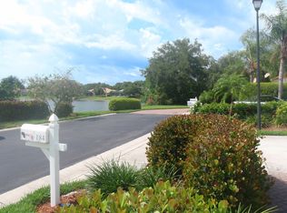 184 Livermore Ln, Naples, FL 34119