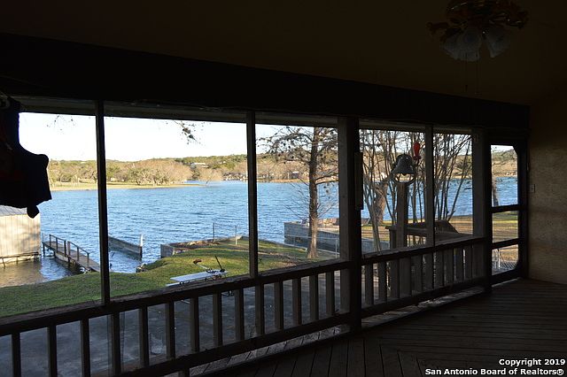 1st image of 698 Lakeshore Dr N