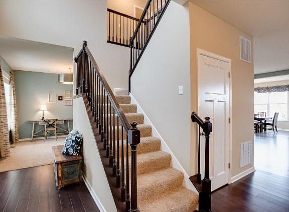 The grand entry is nice and open.