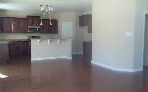 4th image of 530 Carter Ct