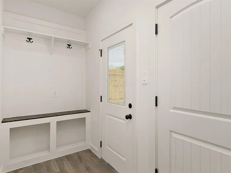 4705 Idaho St — Photo 14
