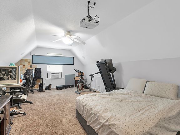 5th image of 468 Brighton Woods Dr