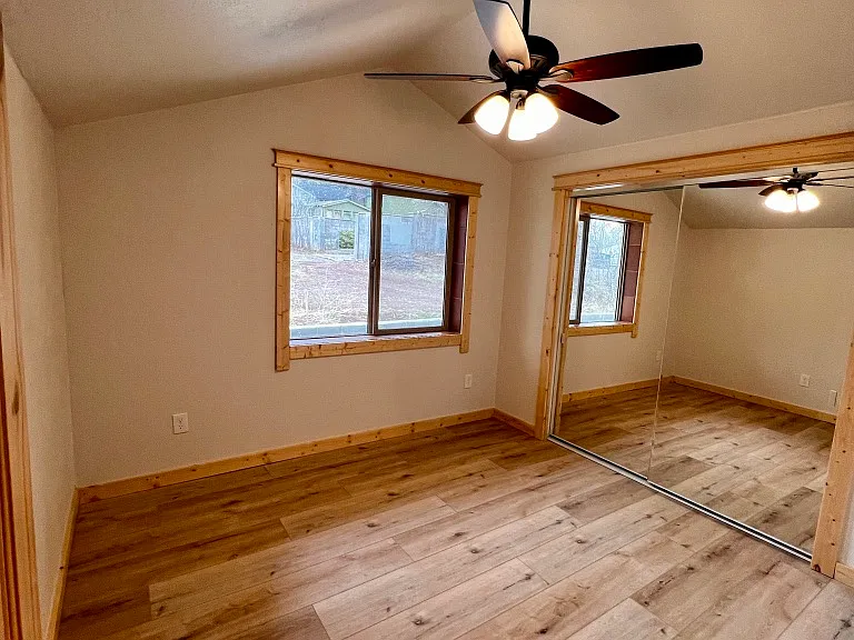 415 E Ashurst Ave — Photo 9
