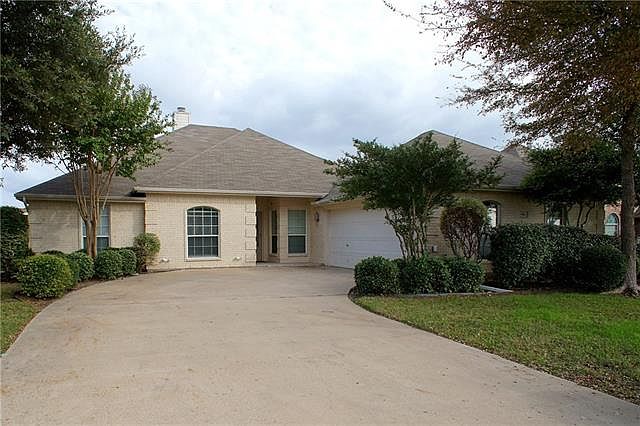 1st image of 506 Branchwood Dr