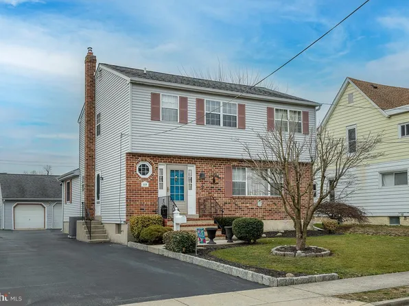 119 Ohio Ave, Milmont Park, PA 19033