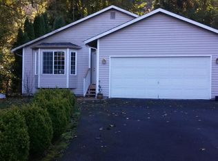 10711 E Riverside Dr, Bothell, WA 98011