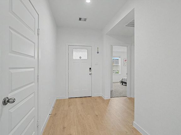 5th image of 3411 Langley Bend Ln