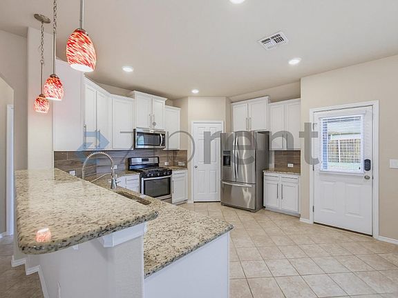 5th image of 222 Noddy Rd
