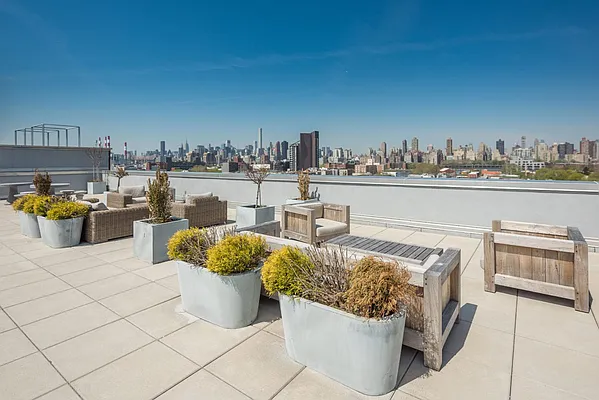 Rented by Modern Spaces | media 21