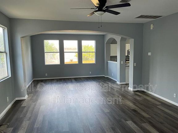 4th image of 4718 Dorchester Heights Ln