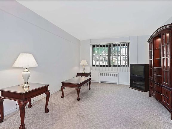 4th image of 155-05 79th St #186