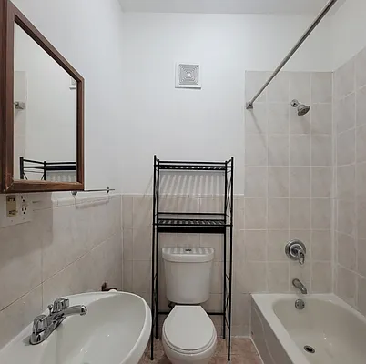 Rented by Oxford Property Group | media 12