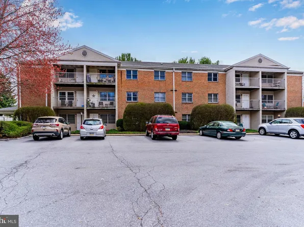 2101 Cedar Run Dr APT 201, Camp Hill, PA 17011