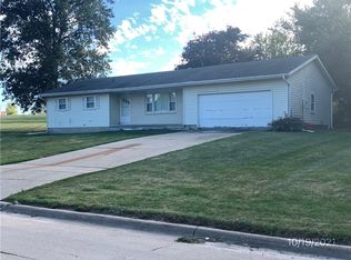 1501 S 4th Ave E, Newton, IA 50208