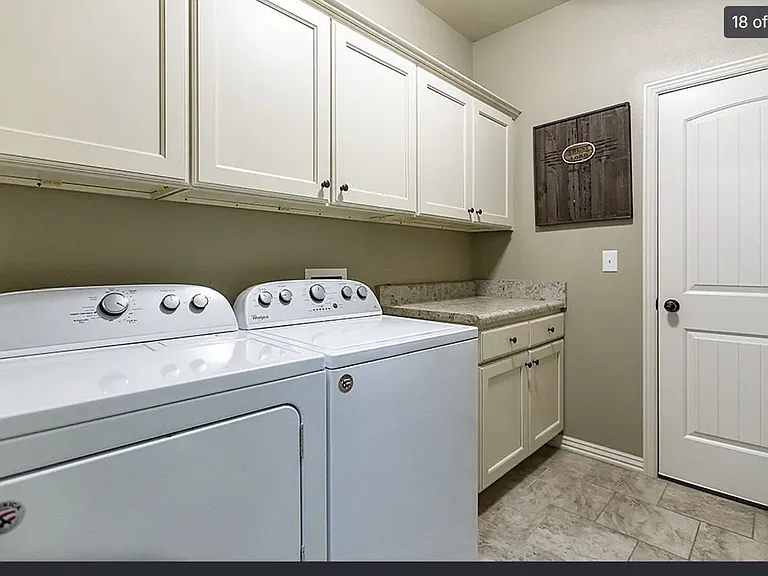 604 N Longfellow Ln — Photo 4