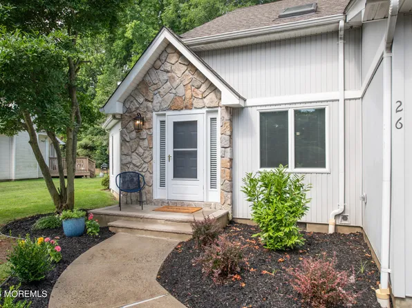 26 Hickory Lane, Little Silver, NJ 07739