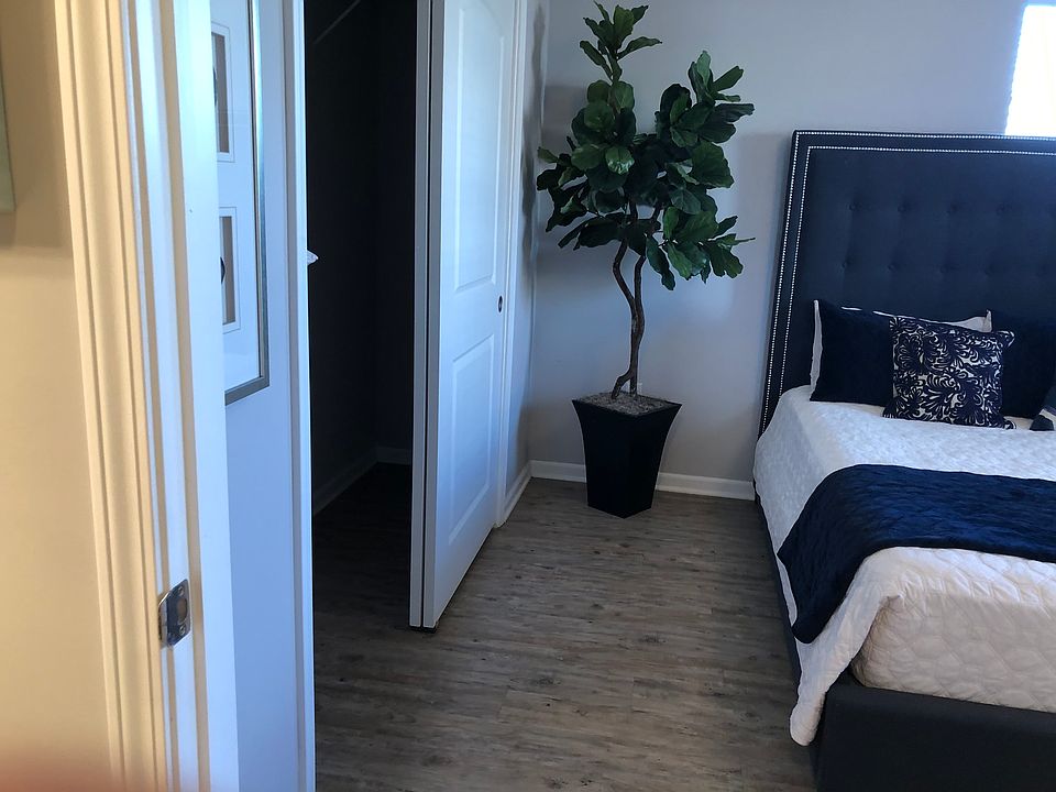 1st image of 2715 S Boardwalk Cir #202