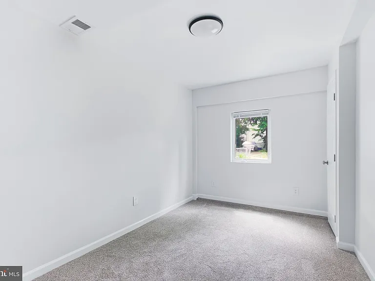 440 Delafield Pl NW — Photo 29