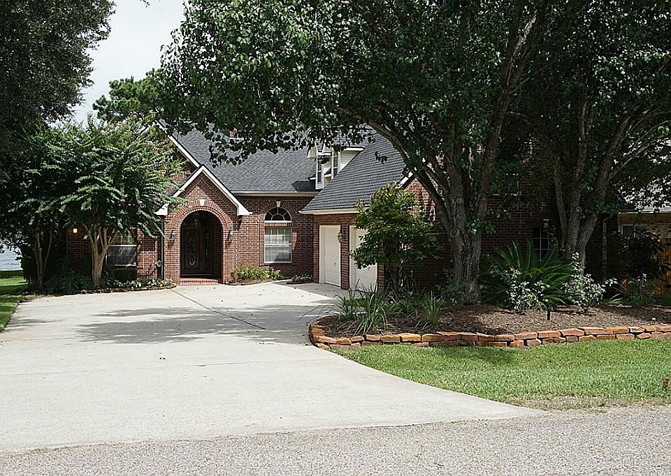 1st image of 9820 E Shore Dr