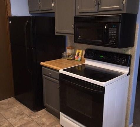 4th image of 17603 Independence Ct Unit 32A
