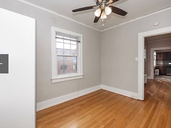 4th image of 1027 N Washington St APT 21