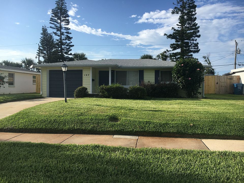 1st image of 127 Longwood Dr
