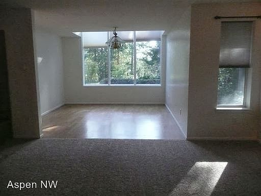 4th image of 6215 55th Avenue Ct NW