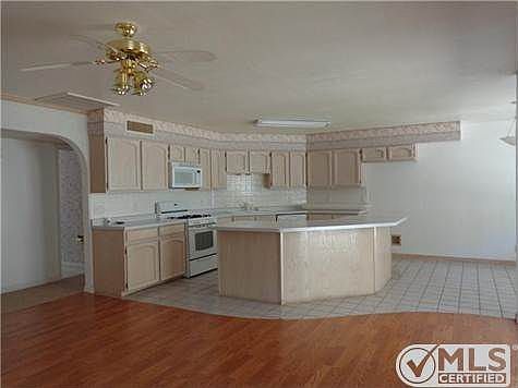 5th image of 1324 Belvidere St
