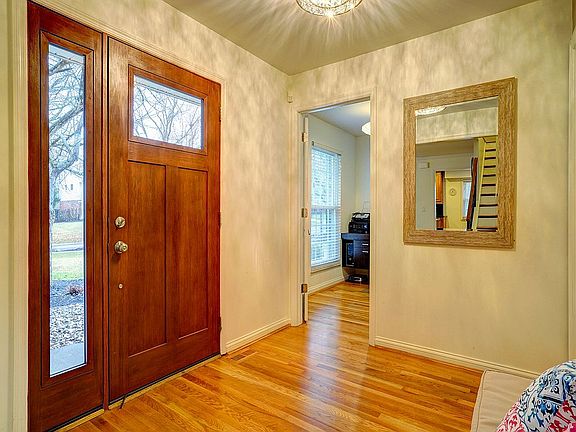 3rd image of 8712 Tanagerwoods Dr