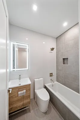 Rented by Skyhigh Realty NYC LLC | media 12