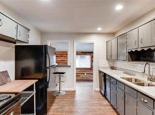 3096 Jones St, East Pt, GA 30344