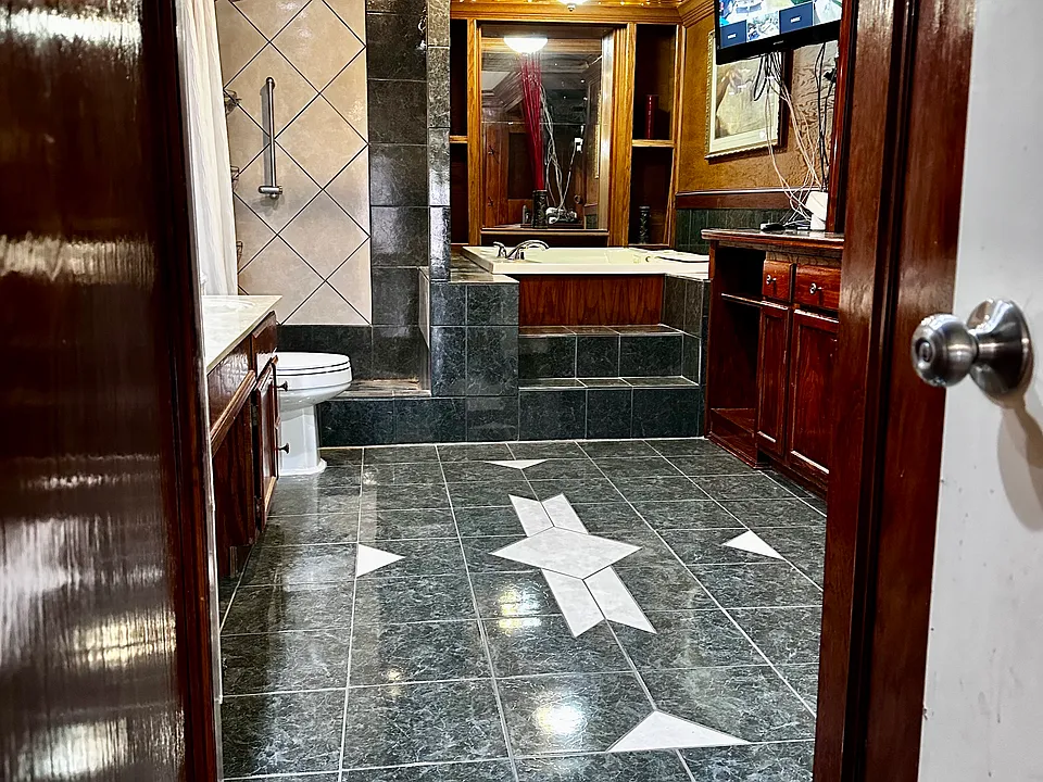 11915 Flaming Star