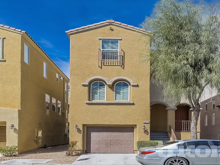 9517 Summer Furnace St — Photo 1