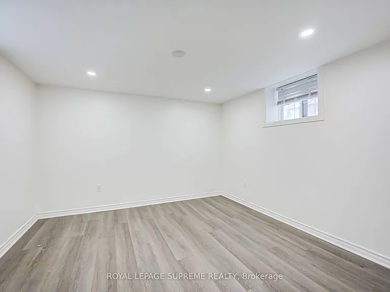 27 Dalrymple Dr — Photo 18